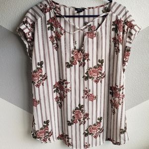 Rue21 Floral blouse